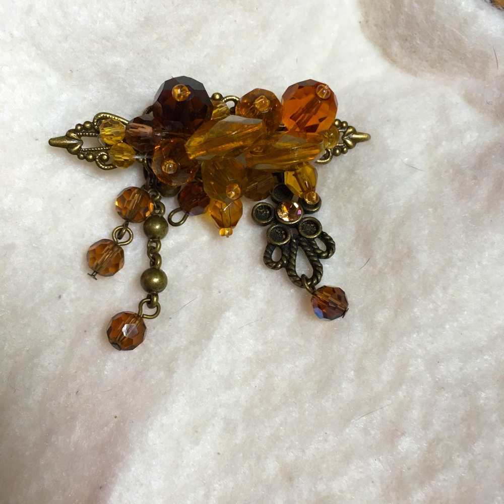 Baroque style brooch